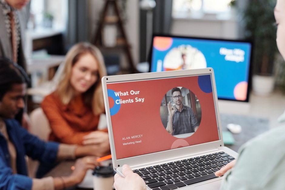 Markenauftritt mit Konsistenz über mehrere Webseitenelemente